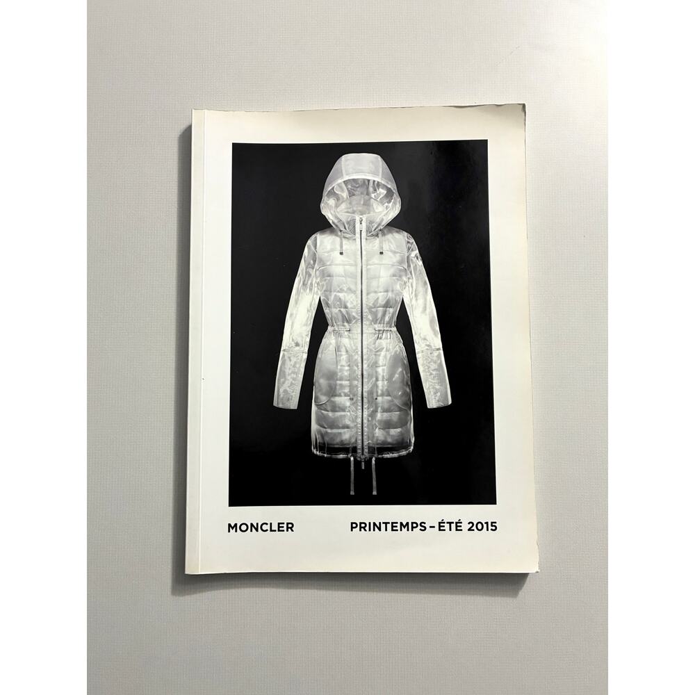 Moncler Printemp -ETE 2015 fashion catalog book